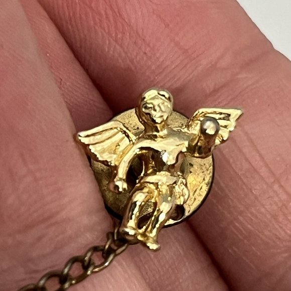 Vintage Gold Tone Winged Angel Tie Tack With Chain Guardian Angel Cherub - Picture 11 of 11